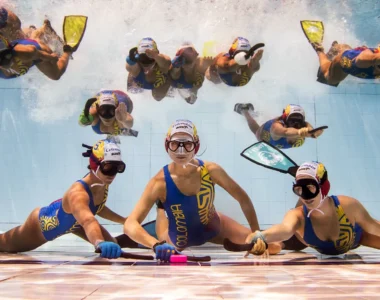 underwater hockey